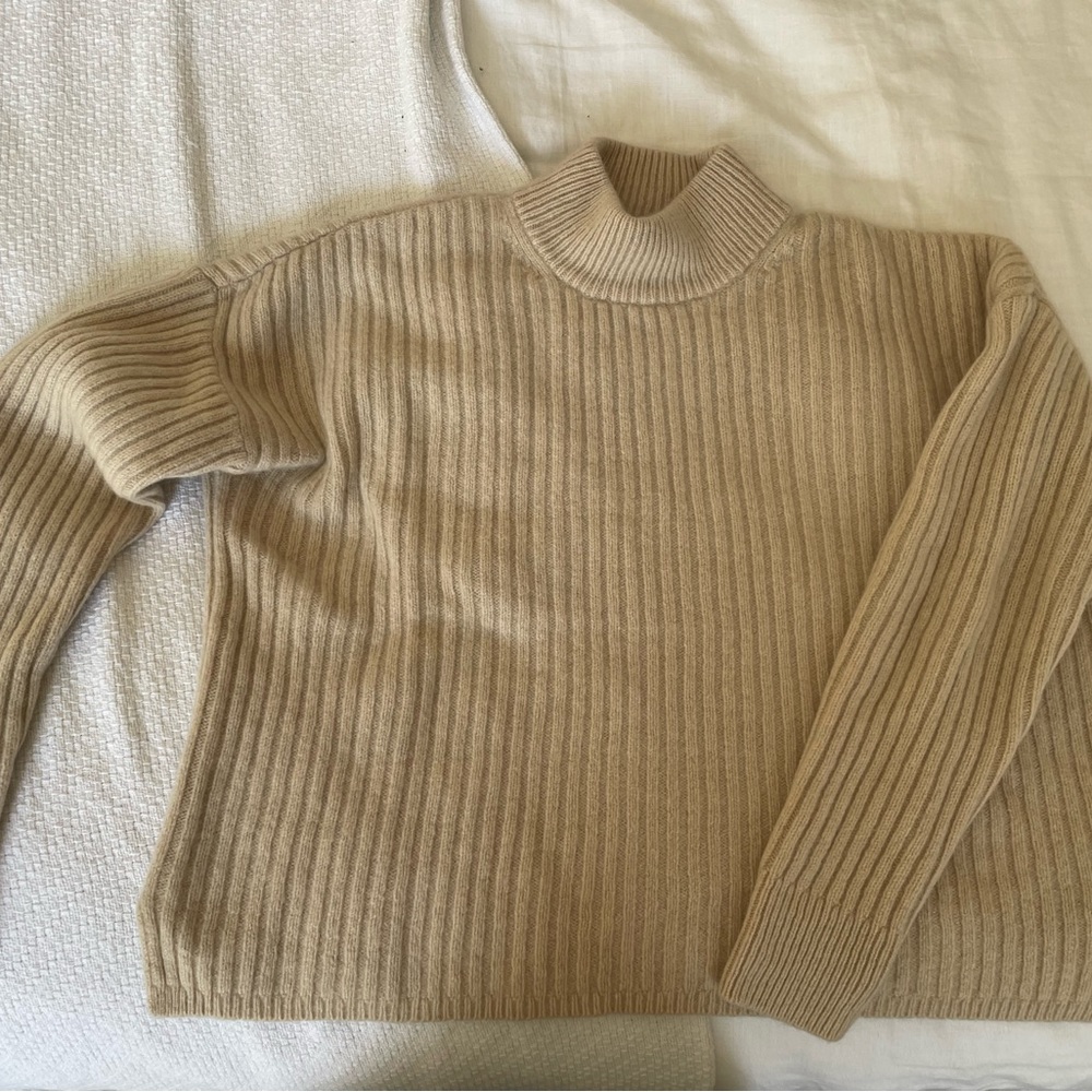 Soft Madewell cream sweater. Turtle neck. Size XS